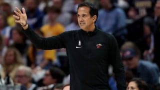 ファイナル第5戦でヒーローをコートへ送り込まなかった苦渋の決断をヒート指揮官が語る