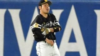 鷹・近藤健介が6回で途中交代　藤本監督が状態説明「ちょっと腰が抜けそうになった」
