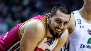 秋田ノーザンハピネッツがスティーブ・ザックと契約継続「引き続きハードワークしていきたい」