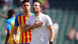 バレンシアが残留に導いたバラハ監督との契約を2025年まで延長