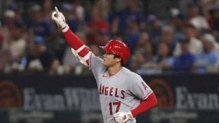 【MLB】大谷翔平が確信“横歩き”「異次元にもほどがある」　日米ファン驚愕の逆方向弾