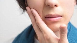 【即効】顔痩せ方法大全！マッサージ＆食べ物など│ダイエットしても痩せない理由は？