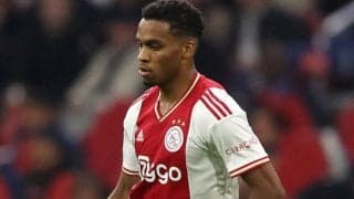 アーセナル、ティンバー獲りの動きも止めず！　再入札を準備