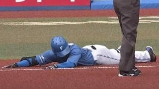 ベースの5m先で“ヘッスラ”「全力プレーゆえ」　清宮襲ったハプニングが「泥臭くていい」