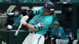 柳田悠岐の“ねじ切れ弾”が「滞空時間バグでしょ」　超高空に舞い上がる「完璧すぎ」