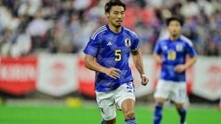 「奥様が素敵すぎます」日本代表MF守田英正の家族とのオフ満喫ショットに「アラブの王様のよう」とファン羨望！ 元同僚からは「金ネックレス似合いすぎて引いてる」の声