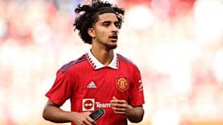 ユトレヒト、ユナイテッドの生え抜きMFイクバルを完全移籍で獲得