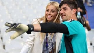 「世界で一番美しい」「気を失いそうだ」クルトワとモデルのゲルジグさんがプレ結婚式を開催！ゲルジグさんのドレス姿をファン悶絶「息ができない」