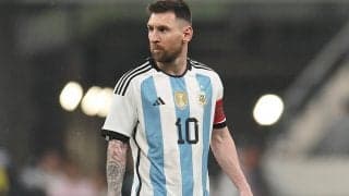 母国に戻ったメッシが2つの引退試合に参加、リケルメ＆マキシとの貴重な2ショットに心境綴る「素晴らしい2つの夜だった」