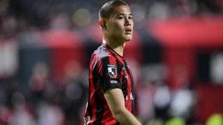 「もう溶け込んで見える」J1名古屋へ合流初日の188cm大器FWを「違和感ない」の声が迎える！ 札幌ファンからも「名古屋で良かった…」と期待の声