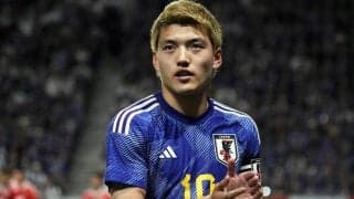 「映画のワンシーンみたい」堂安律、ハワイでの海×夕焼け×サングラスのお洒落なオフショットが話題「太陽が似合う男すぎる」「ビジュも完璧」