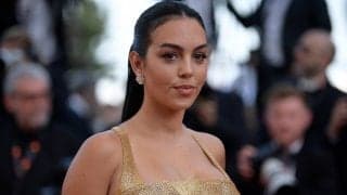 「これは宝石だ」「言葉が出てこない」C・ロナウドのパートナー、ジョルジーナさんの最新ビキニ投稿が大盛り上がり「マーメイドだ」「僕は死んでも良い」