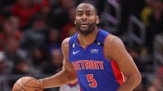 ピストンズがアレック・バークスのチームオプションを行使へ…ベテランガードは残留か