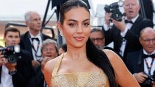 「いつだって最高」「別次元」バカンスも終わり？ C・ロナウドのパートナーが今度は白ビキニを投稿で話題「何も言うことはない」