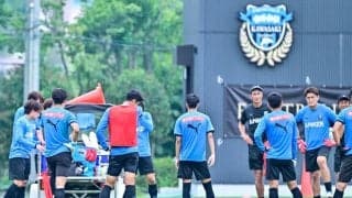 「まじで謎(笑) なんでや(笑)」J1川崎の練習に「ドイツ代表10番」が2日連続登場でファン興奮！「合成かと思った笑」「来日してるやんw」と驚きの声続々