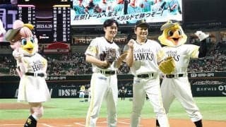 香取さんの始球式に“粋なキャッチ”　ベテラン左腕の心意気を「称賛したい」