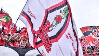 「可愛過ぎ」元NGT48人気メンバーの“全身真っ赤な観戦姿”に「気合いがみなぎっとる!!!」の声！ 手にしている2つのものにもファンから熱視線