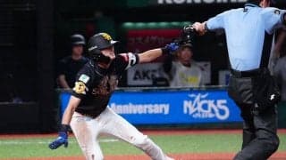 好返球かいくぐる“爆速生還”が「マジ神」　5ｍ手前で捕球も…バッテリー呆然