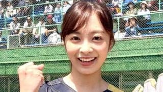 ひらり白ミニスカで豪快投球「かわいい！」　“美フォーム”で沸かせる「綺麗でした」