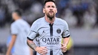 「シンプルだけどカッコいい！」PSGの「白」を基調とした胸ボーダーの「新アウェイ用ユニフォーム」が話題！「今年のこの感じならサードユニとかにも期待したいな」との声