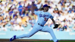 【MLB】167キロが直撃も…不死身の右腕に衝撃　エビ反りジャンプも無表情「鋼でできている」