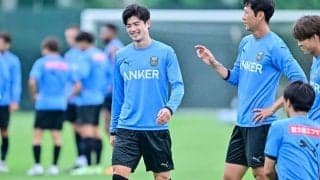 「このコンビが好き!!」J1川崎に新たな「謎の練習生」登場！ 公開された“アンカー2ショット”に「1人ぐらい加入してくれてもいいのよ？」などファン興奮！