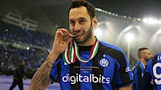 インテル、バストーニに続きチャルハノールとの契約延長も発表！