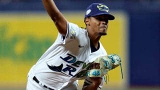 レイズ25歳右腕が日本行きか…米記者報じる「巨額のオファーを受けている」