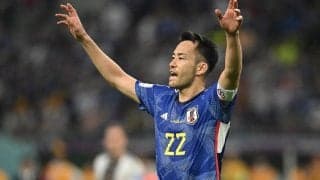 「すご！」「ビックリした」J2残留争い中の栃木に衝撃的な“謎の練習生”、“無職”の吉田麻也出現にファンも驚愕「黄色似合ってる！」「永住してくれ」