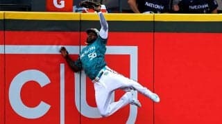 【MLB】球宴でも“アロサレーナポーズ”飛び出す　ア・リーグが好守2連発…場内大喝采