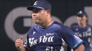 マウンドで前代未聞の行動「珍プレーに選んで」　球場騒然「監督の困惑がリアルすぎ」