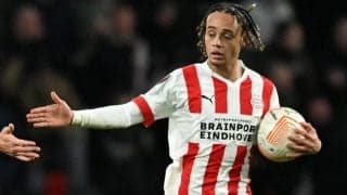 シャビ・シモンズがPSG復帰へ、PSVが移籍手続きによるキャンプ離脱を発表