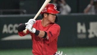 笑顔の始球式が暗転…顔面蒼白で即謝罪　“打者直撃”に騒然「死球式はマズいですよ」