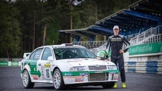 【動画】シュコダ・オクタビアWRCがソスノバ・クラシックラリーショーで走りを披露