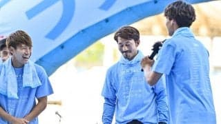 「強心臓すぎるw」J1川崎の高卒ルーキー2人が家長昭博の横浜戦PK失敗をネタに大爆笑さらう！「つかみの挨拶から予想を超えてきました」と先輩いじりの伝統を守ってチームに勢いつける