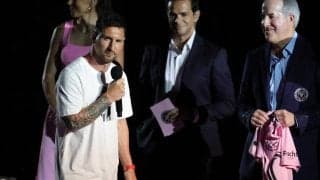 「とても興奮している」アメリカ上陸のメッシ、豪雨でお披露目イベントが2時間遅れもファンの前で意気込む「楽しい時間を過ごせることは間違いな」