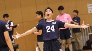 舛本颯真（中央大）が駿台学園高戦で大学初のスタメン＆フル出場 高校時代に痛めていた右ヒザは「全然大丈夫です！」【バレーボール東京エキシビションマッチ2023】