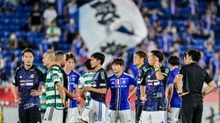 「普通に日本にいる」マンCのハーランドらの日本到着映像公開で、「強者感ヤバいw」など話題沸騰！ 漢字使用のロンTも「似合いすぎる」と注目集める