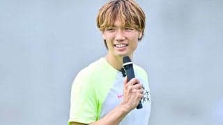 「顔歪んでる笑」板倉滉がTR中の「アイスバス」で衝撃の表情を見せるも、ファンは歓喜の声！「間違いなくアイドルだ」と絶賛された、表情の切り替え方