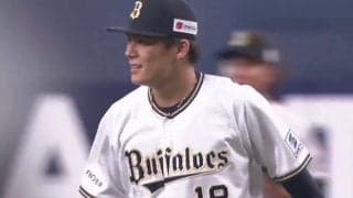 グラブ弾いたのに…冷静すぎて「訳わからん」　柳田も笑った“超早技”が「高度すぎる」