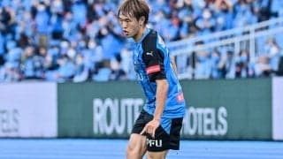 「ほんとにマナブくんだ!!」元J1川崎の齋藤学が地元のソウルフードとコラボ！ お笑い芸人もしれっと登場して「一般人に見えるアルピー酒井の溶け込み具合」「情報量が多すぎて理解出来てない」などの声が上がる