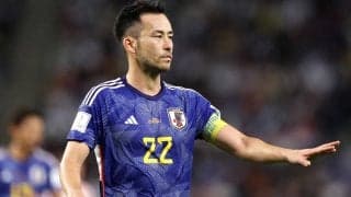 フリーの吉田麻也がバルセロナの練習に姿を見せる！「まさかここで見るとは」「マイアミでプレーしているのでは？」とファンも驚き