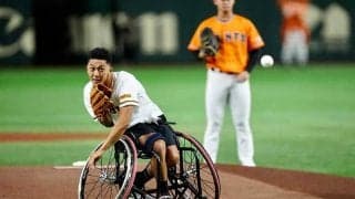 爆速投球もワンバンに…「悔しさ大きい」　始球式に登場の小田凱人「テニスより緊張」