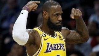 レイカーズのオーナーがレブロンの永久欠番を明言「殿堂入りした時、永久欠番となります」