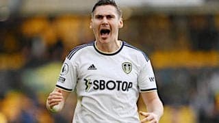 ボルシアMGがリーズのオーストリア代表DFウーバーをレンタルで獲得！