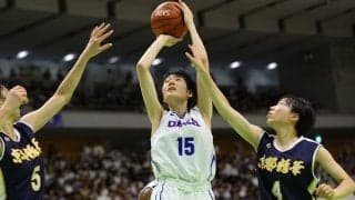 桜花学園の白石弥桜、大会途中から先発を担い大型センターと対峙…悔しさを糧にさらなる成長を