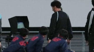 JリーグのVAR、オンフィールド・レビューは昨季から約40秒短縮…介入回数増加は「3Dオフサイドライン」の導入が影響