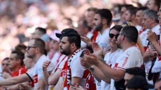 「間違っている！」シュツットガルトがアウェイユニを発表も、スポーツ賭博事業者の新スポンサーに嘆きの声「購入をボイコットする」