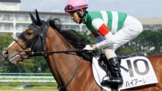 【土曜札幌3R】1200mで開眼 ハイアーレルムの初勝利だ