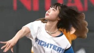 短パンユニで華麗な一投に悶絶「最強にかわいい」　驚きのやり直しも「スタイル良いな」